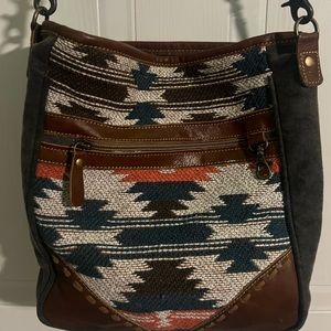 Myra bag, crossbody or over the shoulder